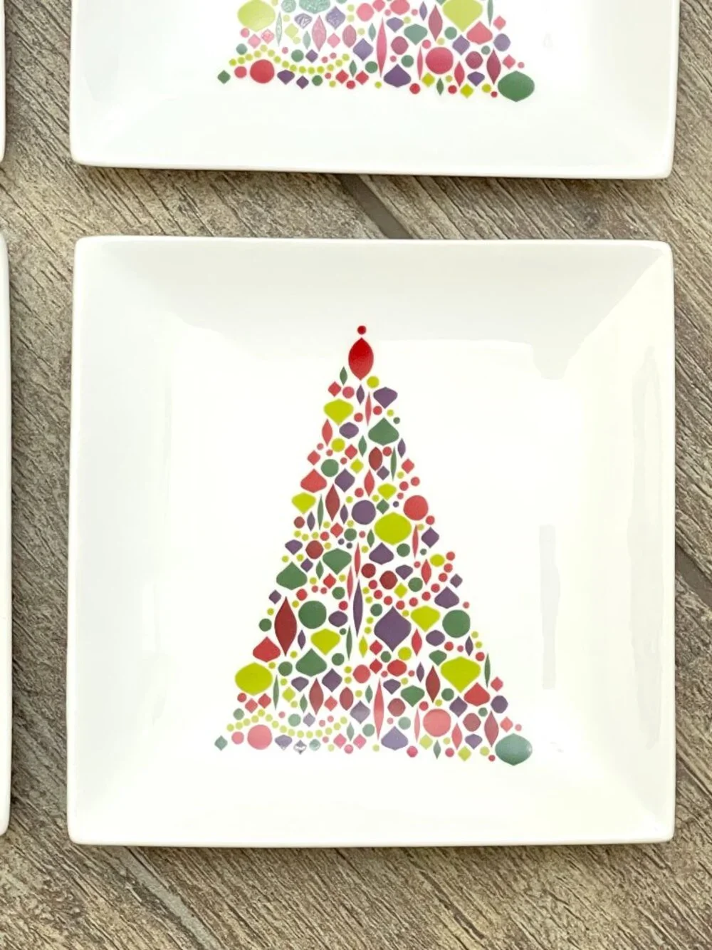 New Crate & Barrel Ornament Tree Plates Set of 4 Square Appetizer White